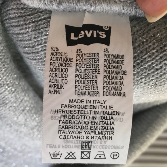 ❤️4/30❤️ Levi’s beanie - Picture 4 of 4